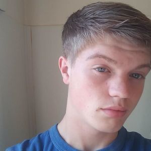 Meet your Posher, Aaron